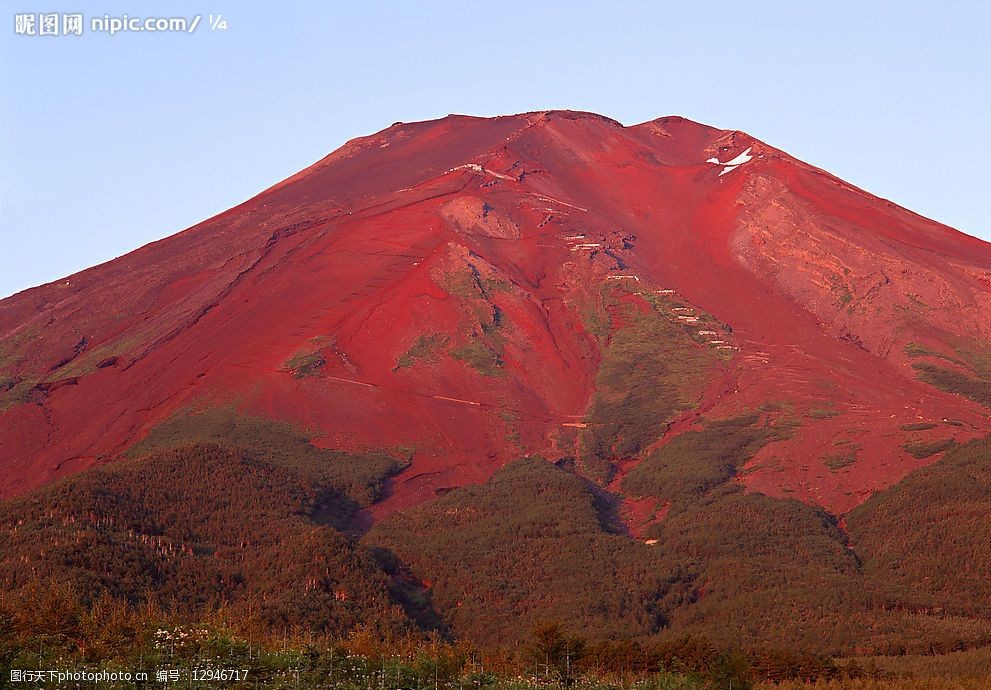 休眠火山图片