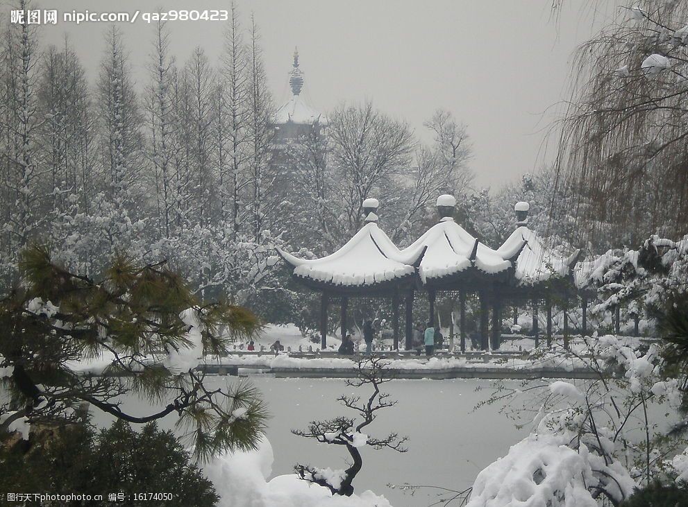 江南雪景图片