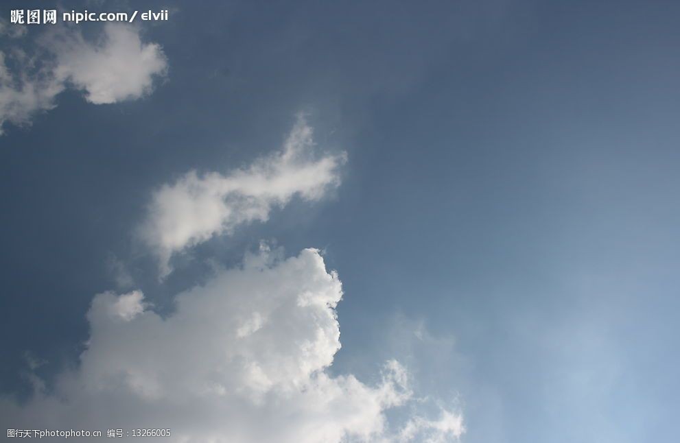 晴空无暇图片