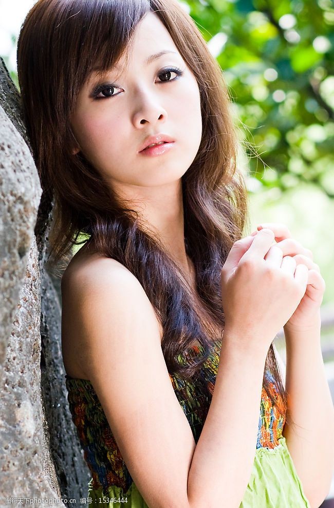 台湾网络超人气美女果子mm荷叶连衣裙图片