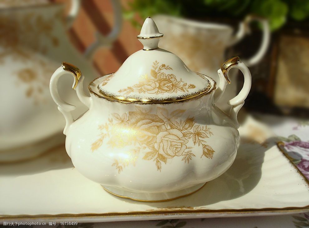 欧洲古典茶具壶图片