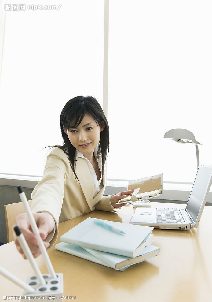 城市白领职业人物图片