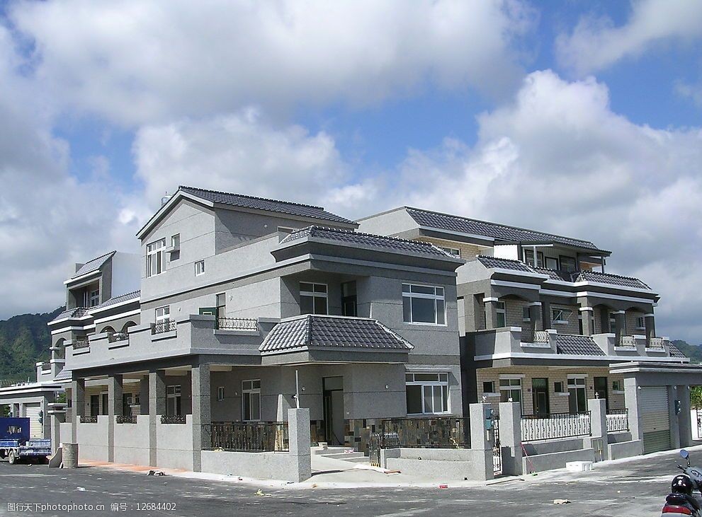 台湾台东新站丽景车库别墅图片