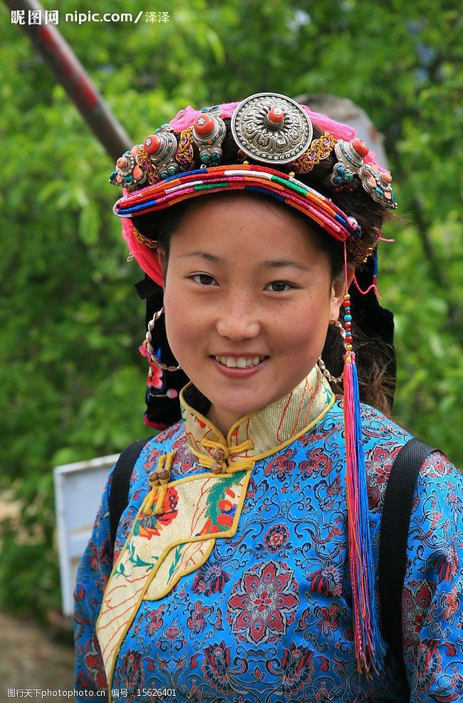 微笑的藏族姑娘图片