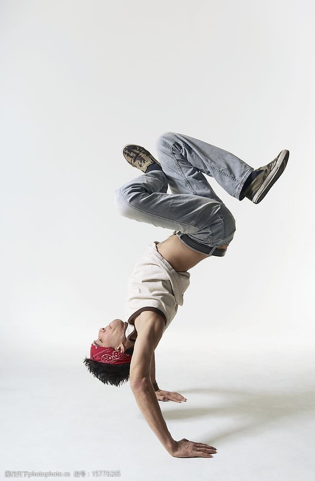 关键词:舞蹈人物 男人 跳舞 舞蹈 舞者 街舞 人物图库 其他人物 摄影