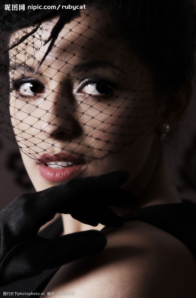 神秘面纱 女性 模特 时尚 脸部 美容 面纱 美丽 高贵 优雅 人物图库