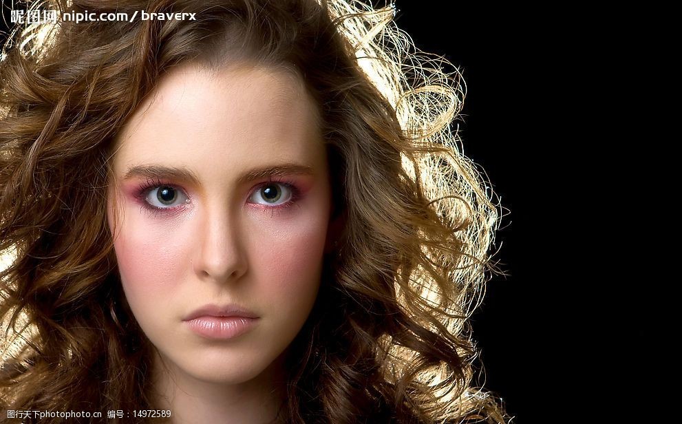 模特背光摄影图片